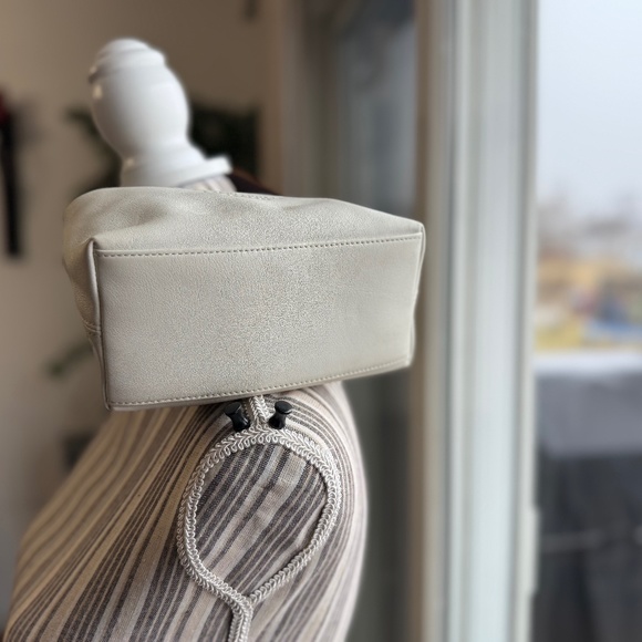 Coach Bag - Picture 7 of 9